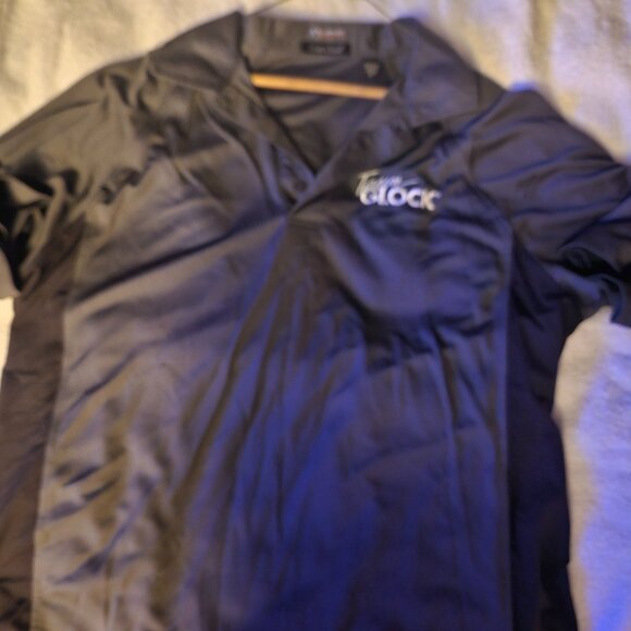 Too small - Picture 1 of 1